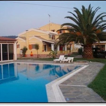 Loula Apartments Sidari  Luaran gambar