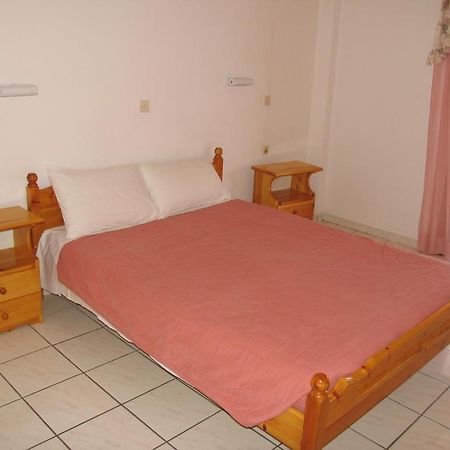 Loula Apartments Sidari  Luaran gambar
